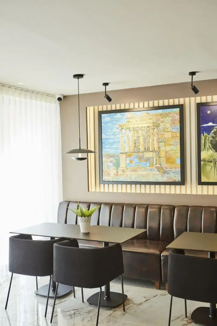 Photo - Urban Frame Acropolis