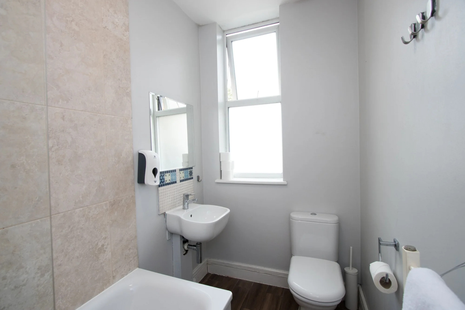 Photo - Westciti Caroco Aparthotel