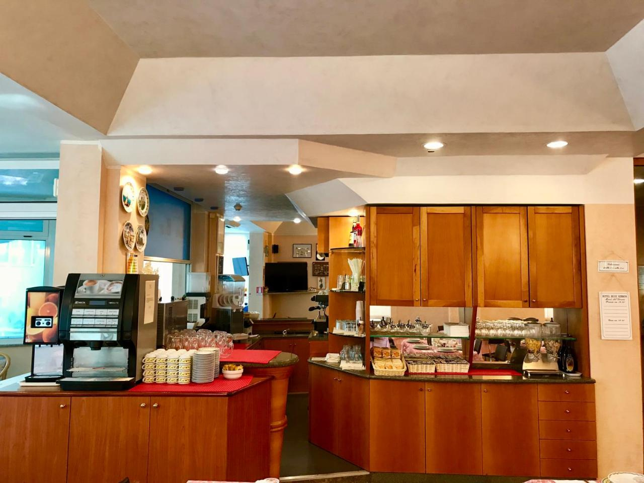 Photo - Hotel Blue Ribbon