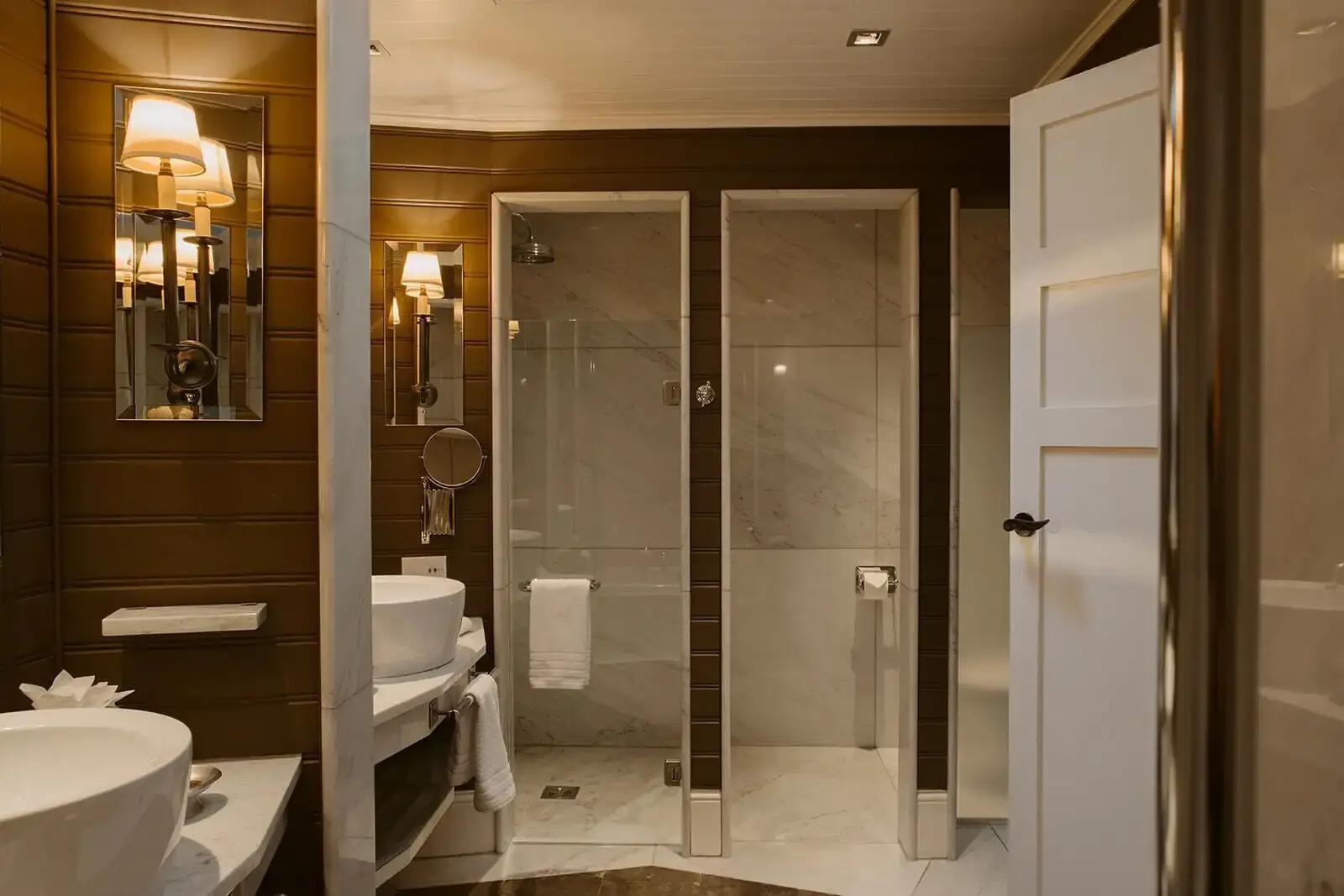 Photo - Eichardt's Private Hotel