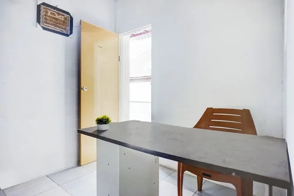 Foto - OYO 94768 Al-hamra Guest House