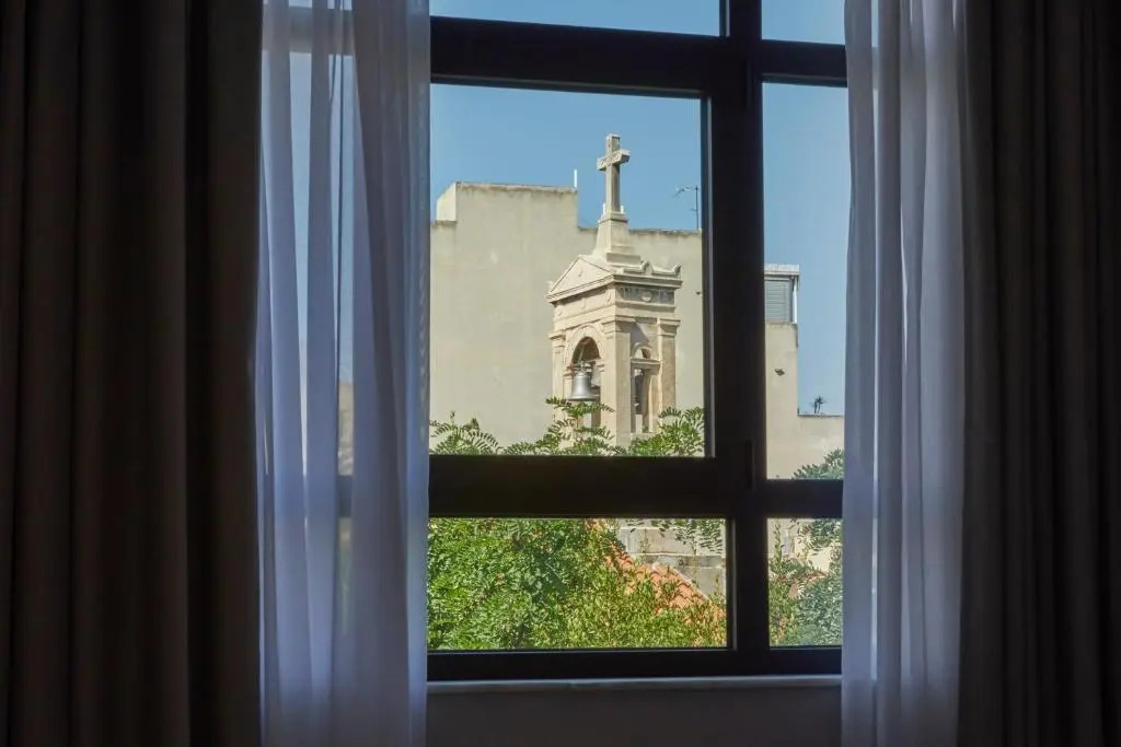 Photo - The Artist Athens