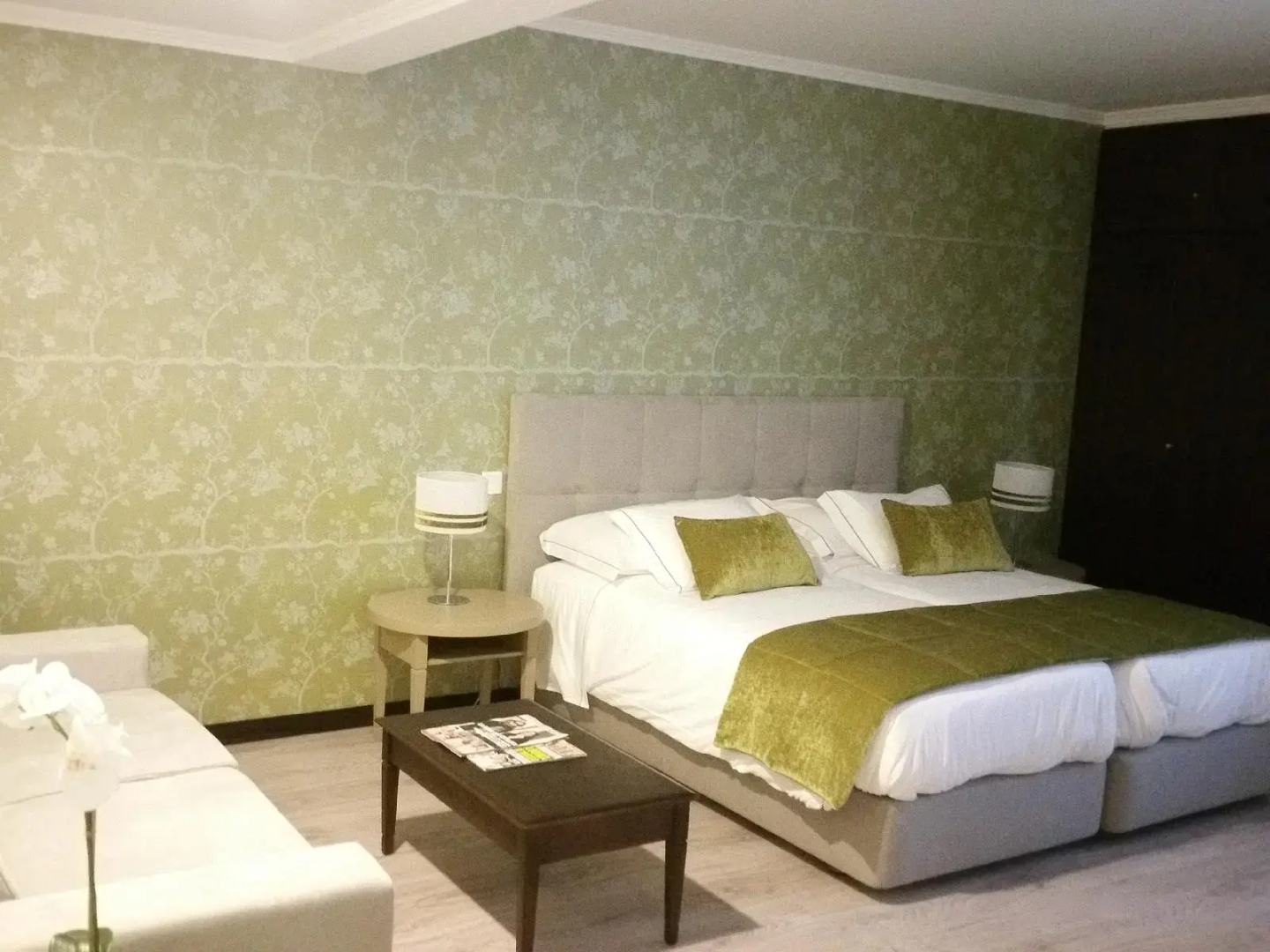 Photo - Santa Cruz Village Hotel