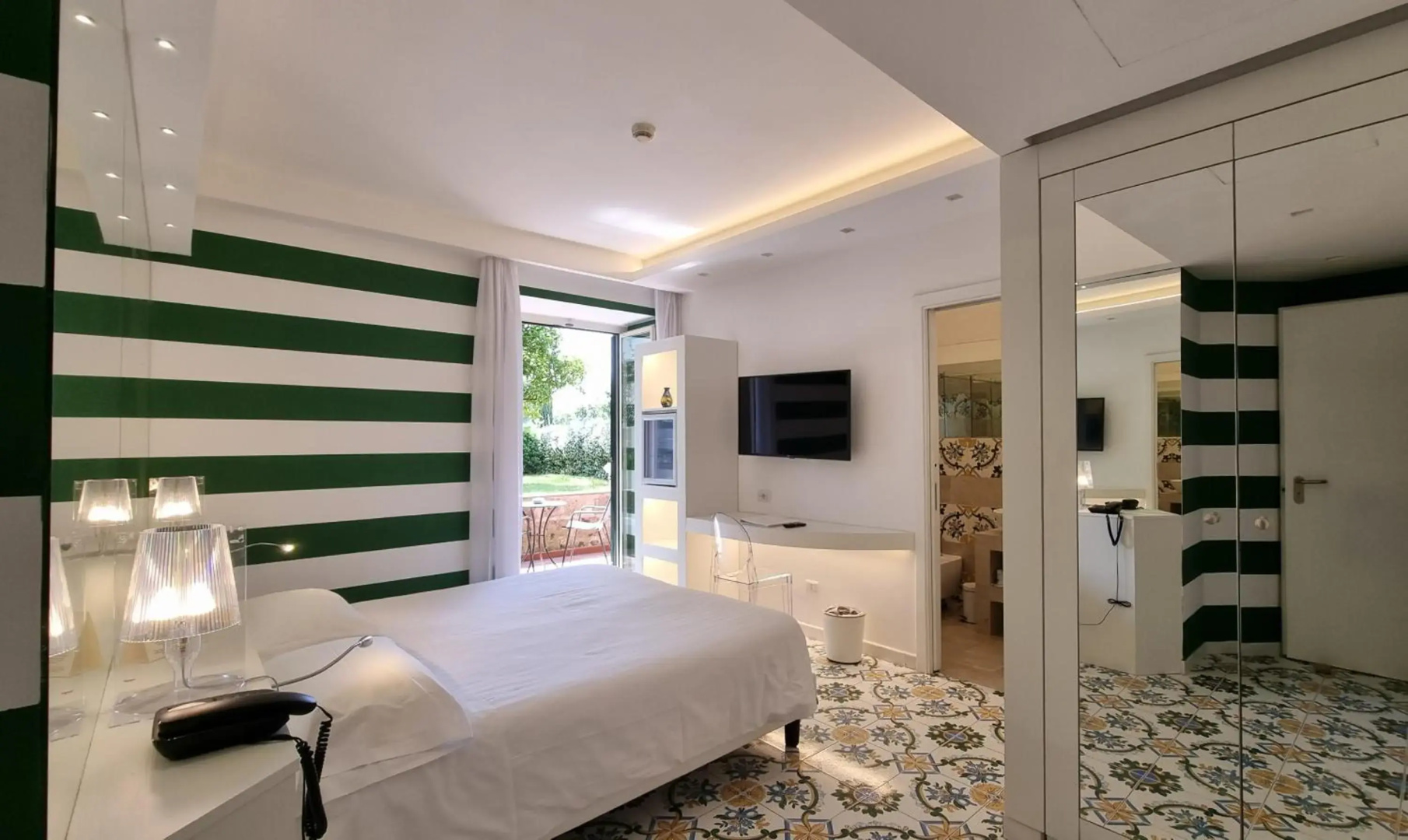 Photo - Hotel Alpha