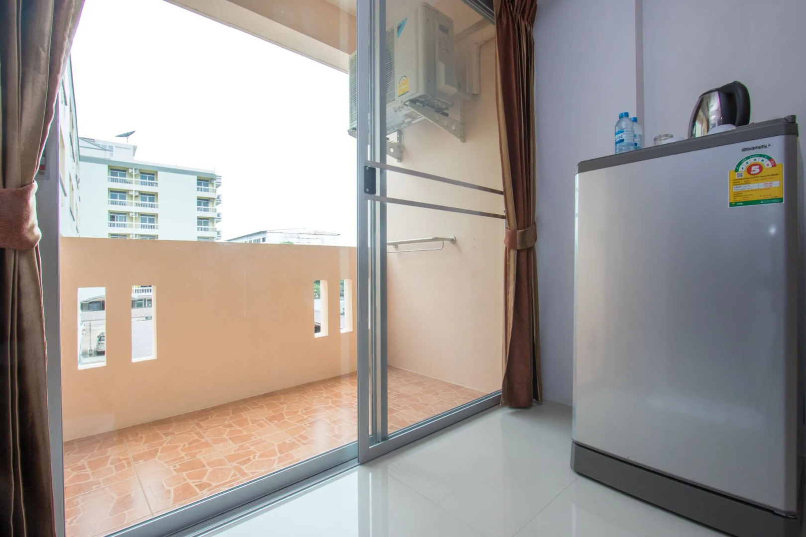 Photo - Jr Mansion On Nut Soi 25