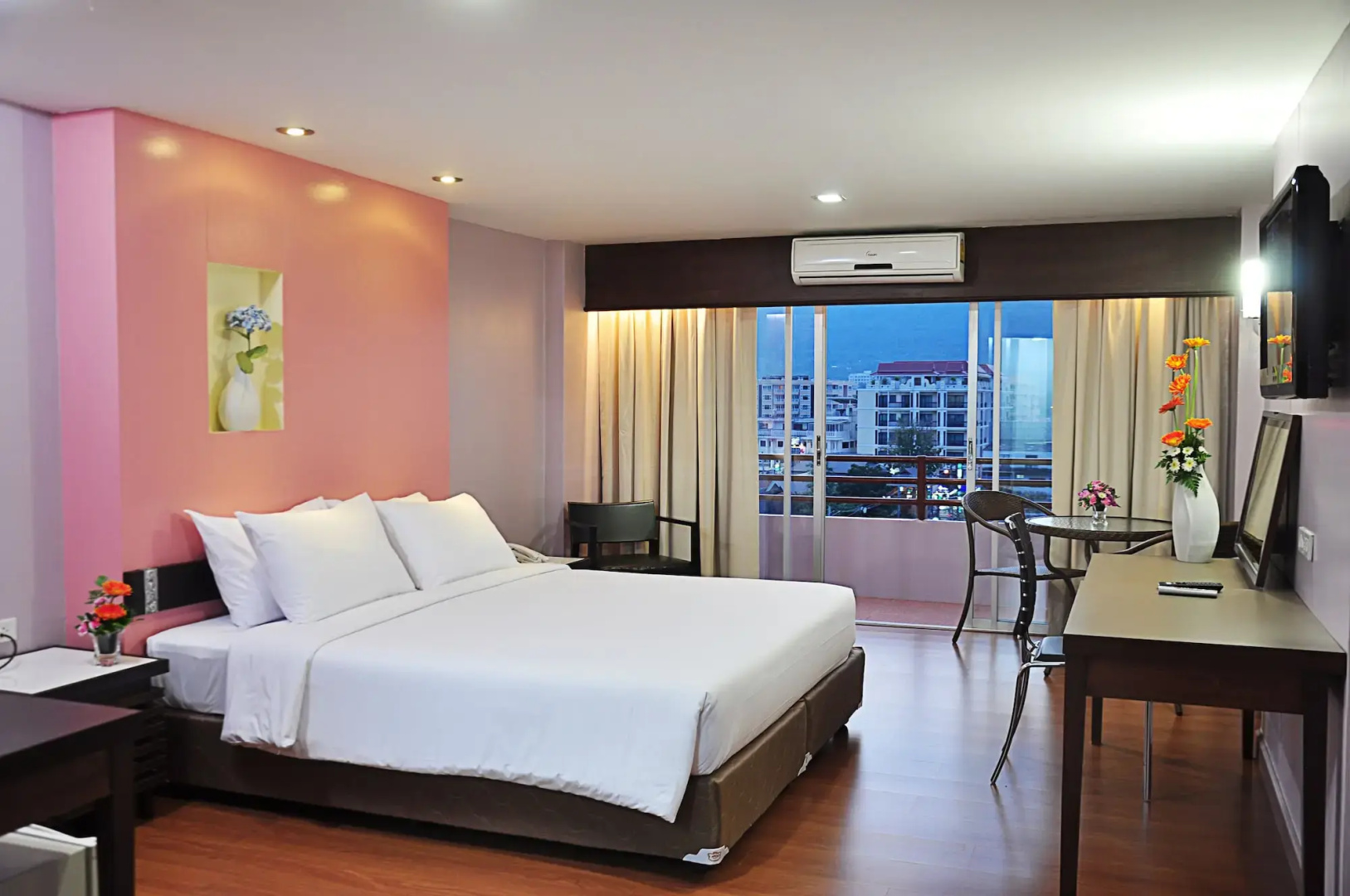 Photo - Mayflower Grande Chiang Mai