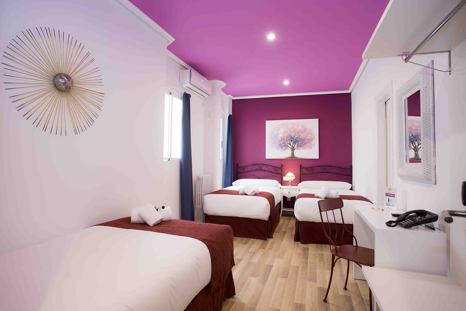 Photo - Casual Vintage Valencia