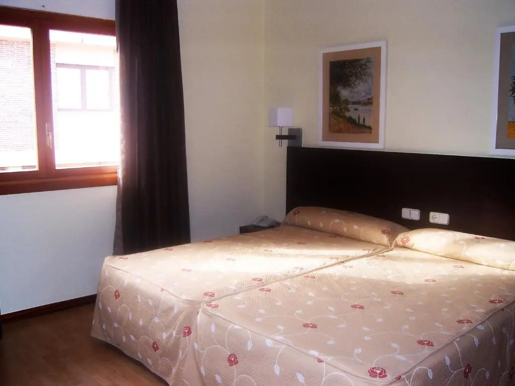 Photo - Hotel Tudanca-Aranda II