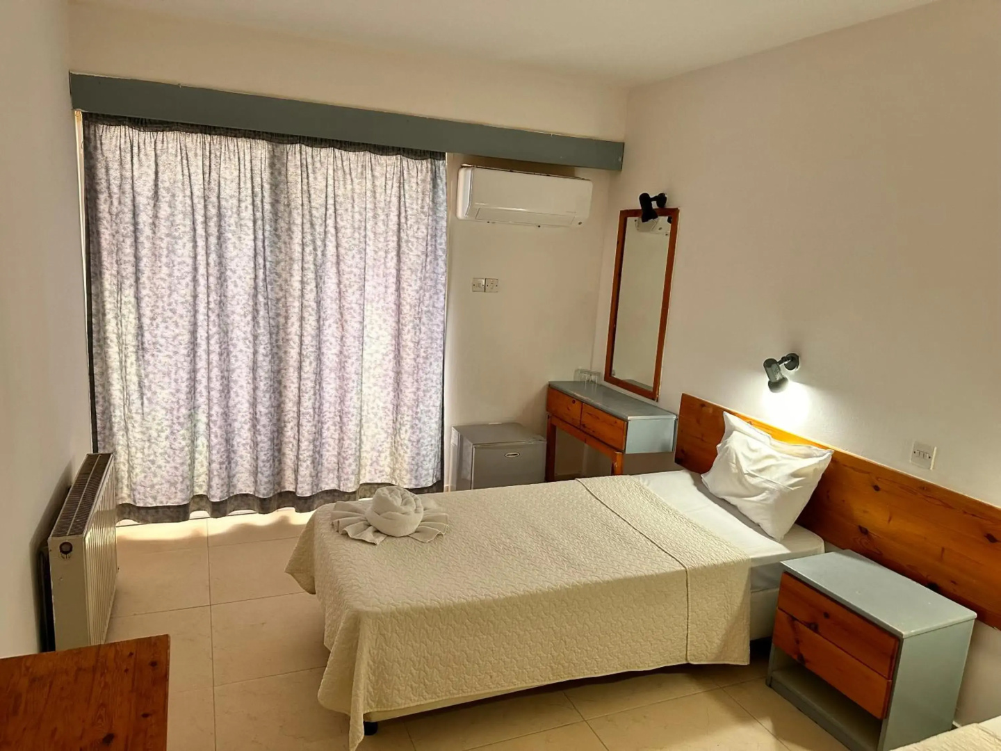 Photo - San Remo Hotel