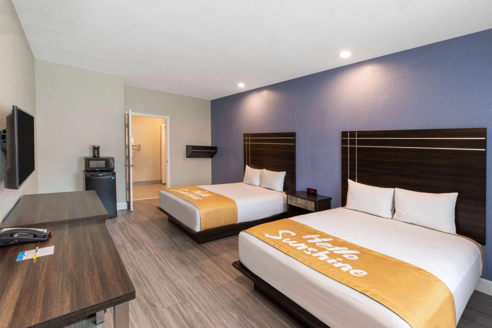 Photo - Days Inn & Suites by Wyndham La Porte