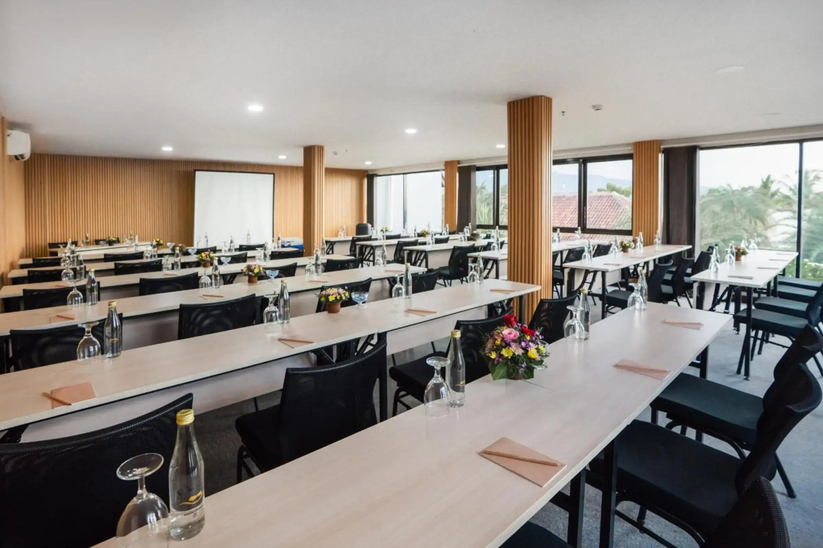 Photo - Lovina Beach Club & Resort