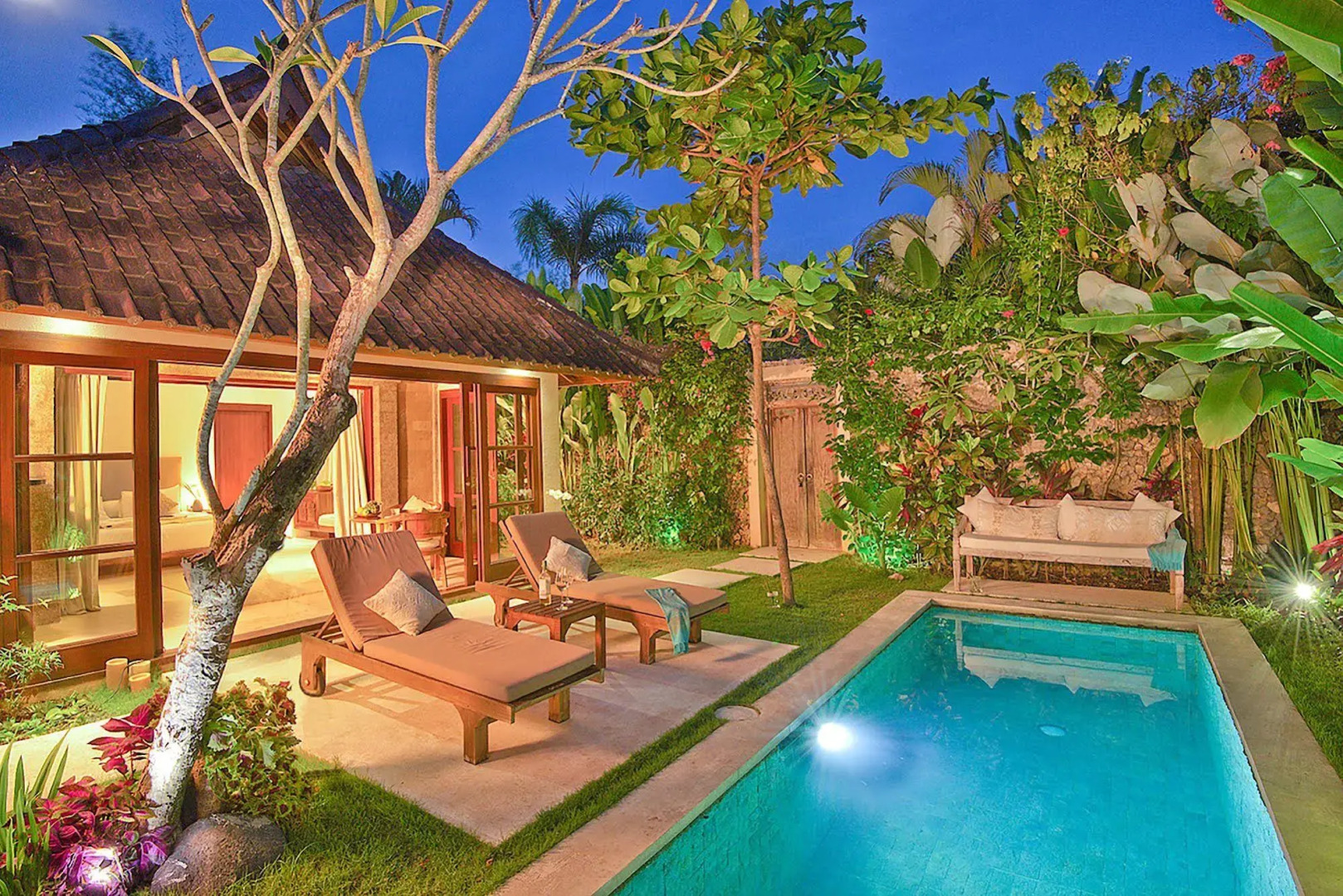 Photo - Villa Kori Bali Kubu, 9 people maximum, close to Seminyak Beach