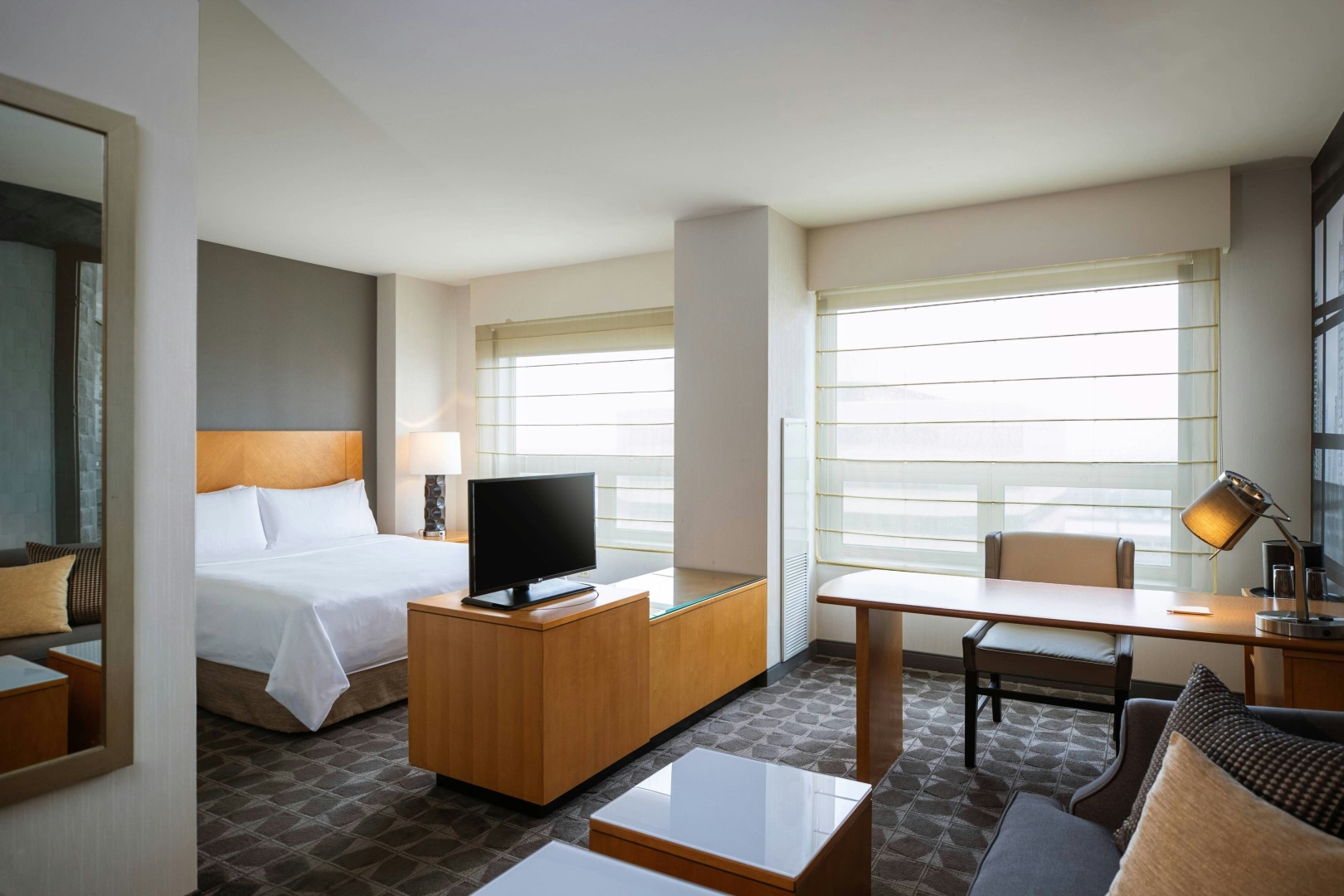 Photo - Renaissance Chicago O'Hare Suites Hotel