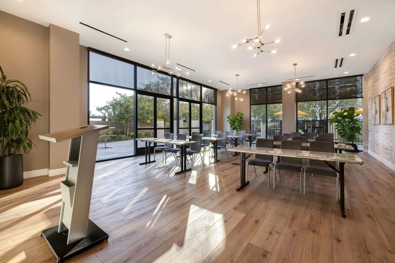 Photo - Home2 Suites By Hilton Anaheim Resort