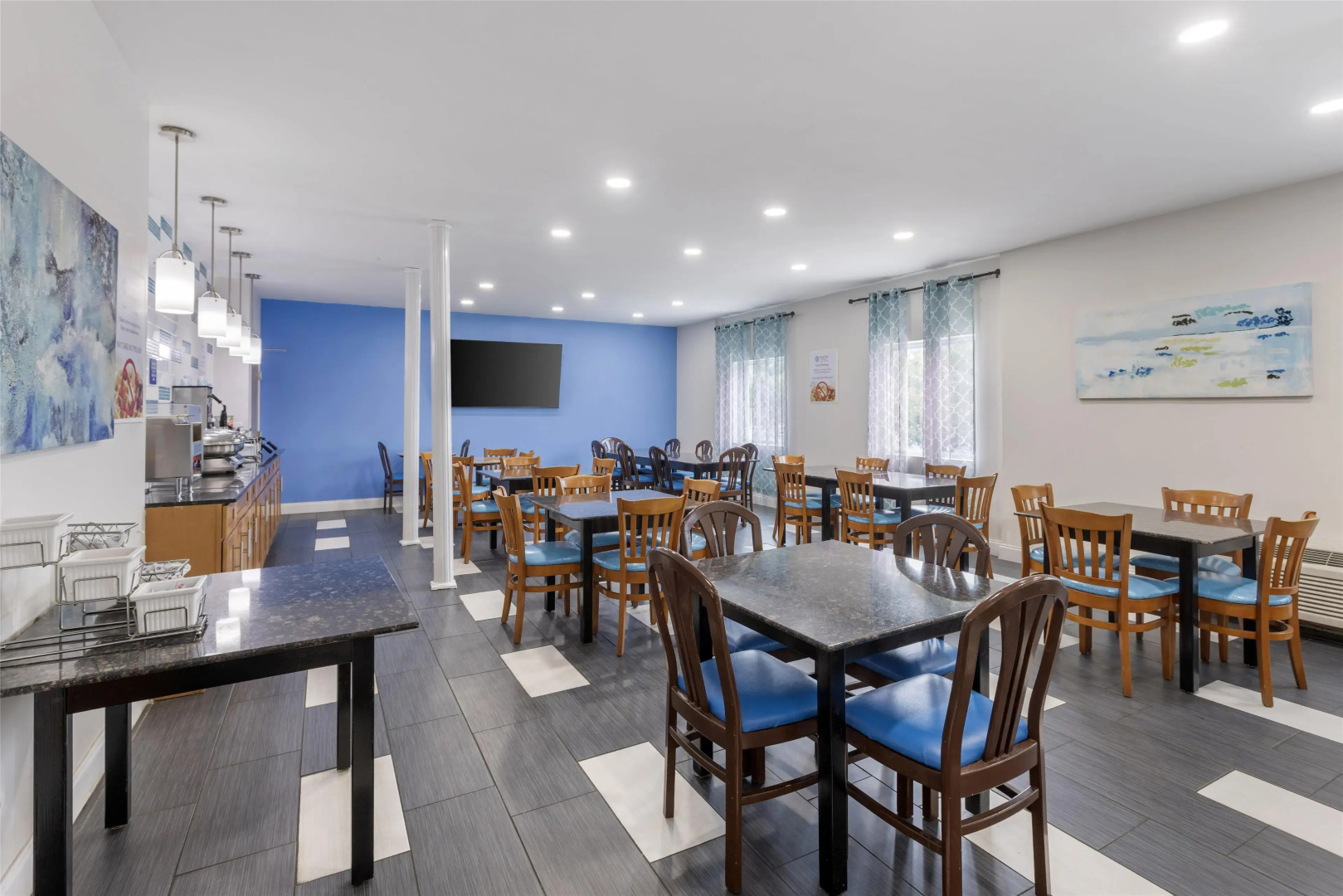 Foto - SureStay Plus Hotel by Best Western Niagara Falls East