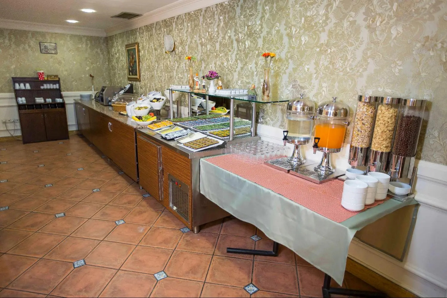 Foto - Golden Crown Hotel