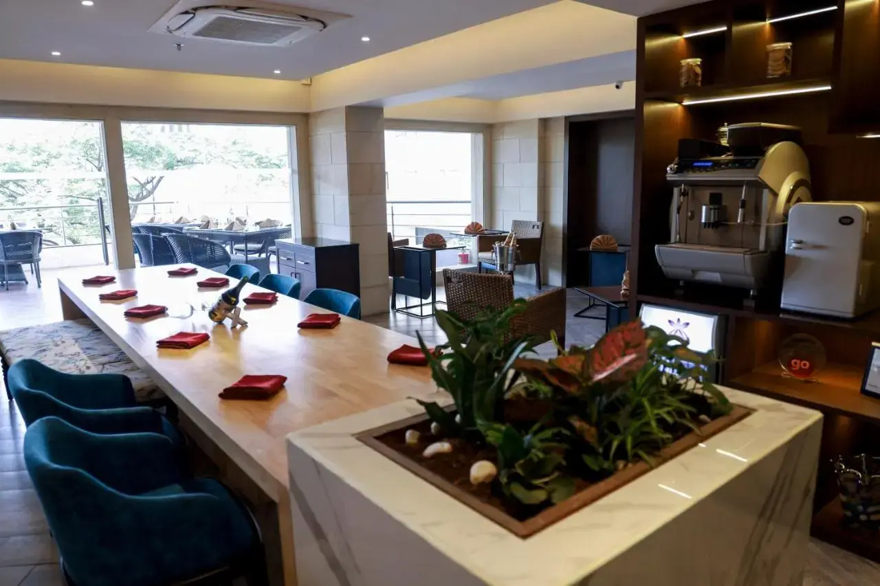 Photo - Royal Orchid Golden Suites Pune