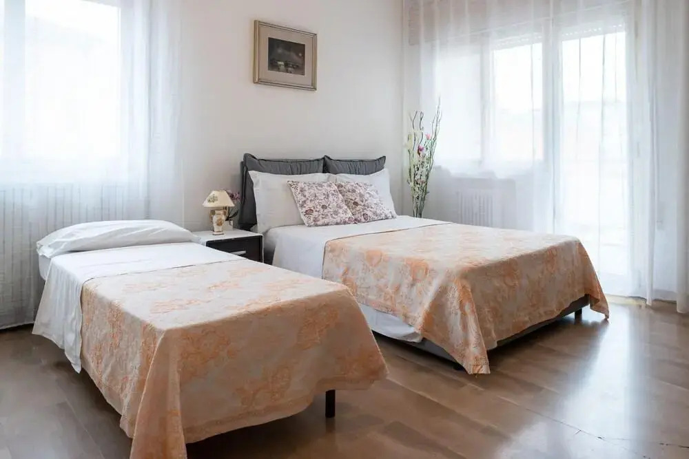 Foto - Guest House Train Station Venice - Atika & Atif