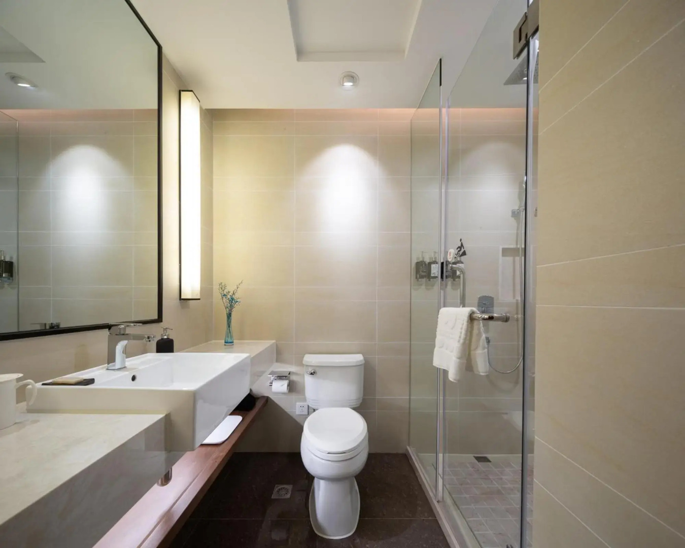 Photo - SSAW Boutique Shanghai South Xuhui RiYueGuang