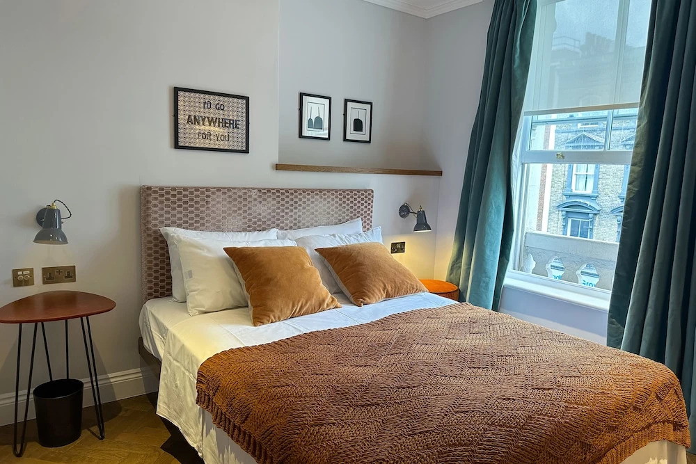 Photo - The Knight Of Nottinghill