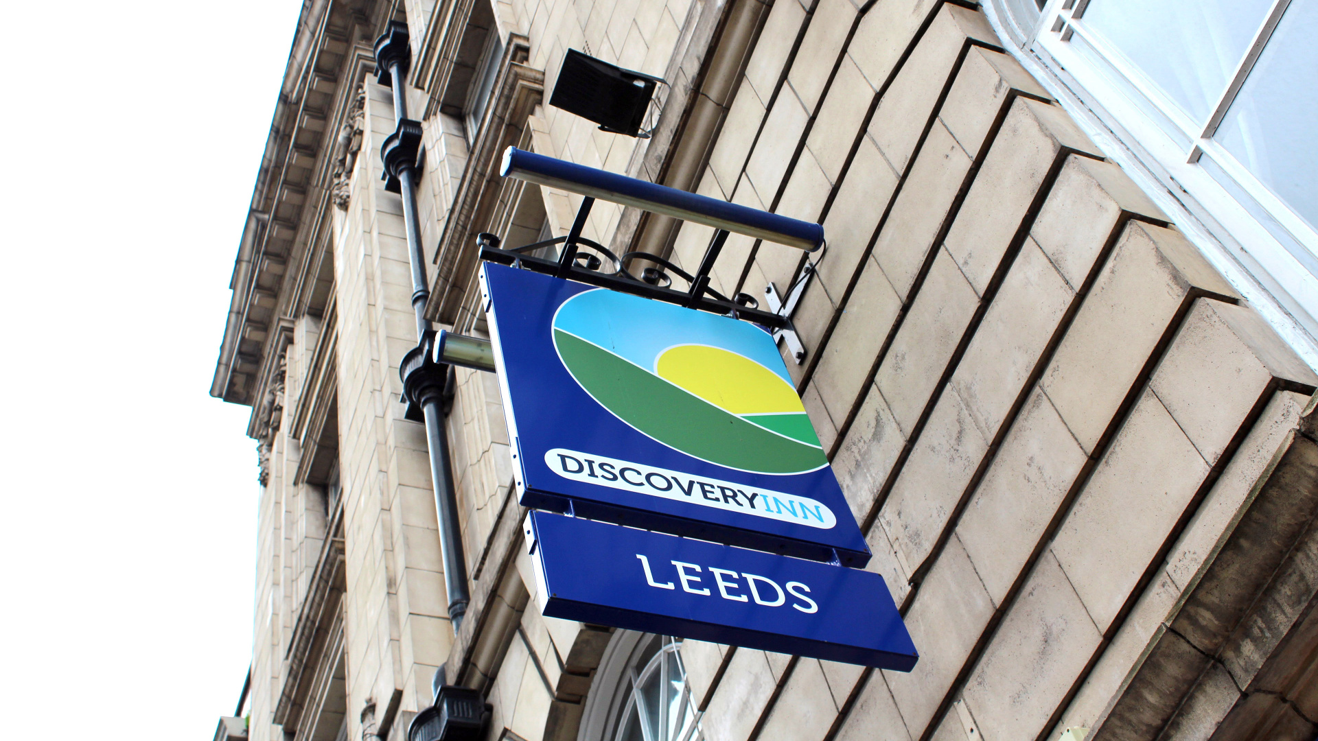 Photo - Discovery Inn - Leeds