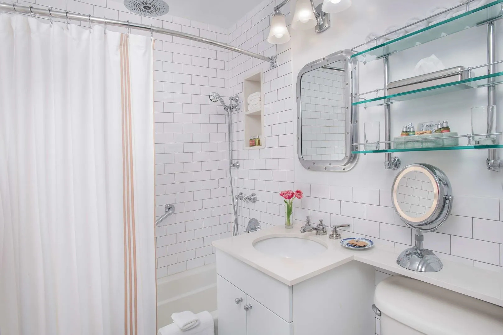 Photo - The Kimberly Hotel