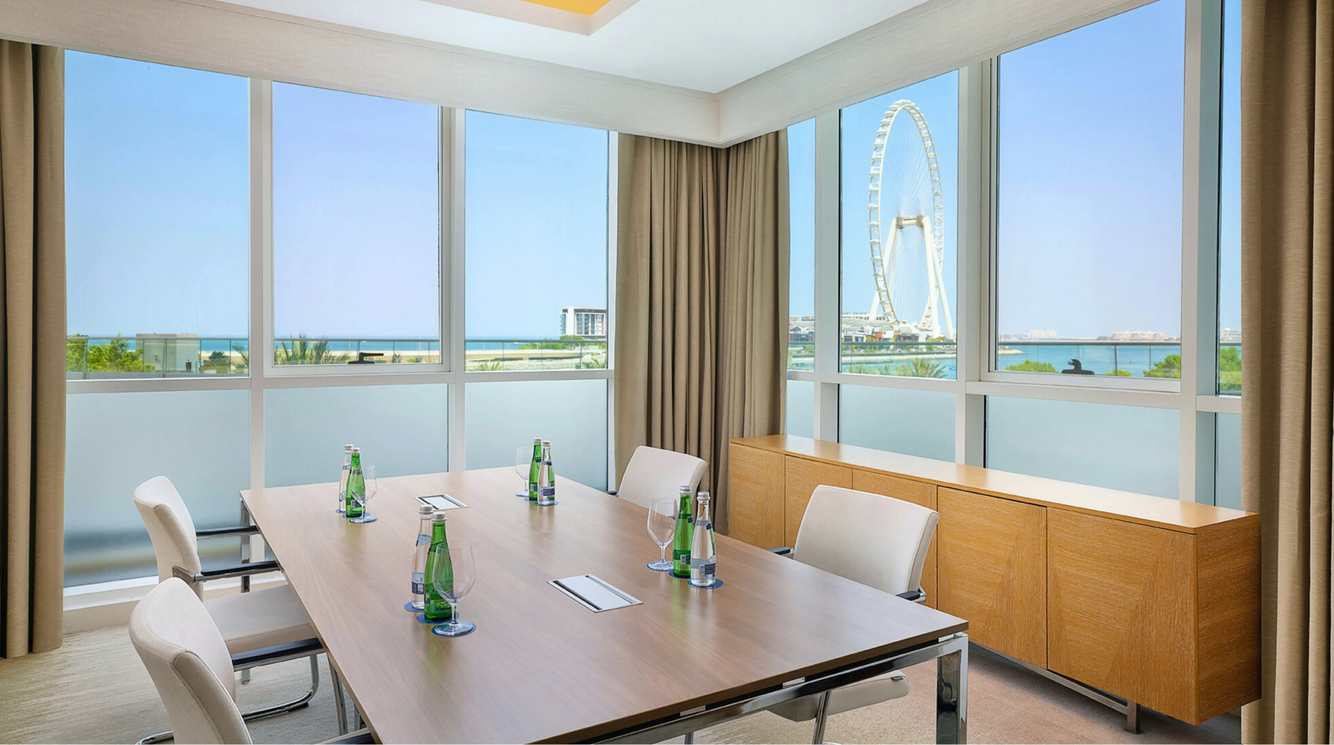 Foto - DoubleTree by Hilton Dubai - Jumeirah Beach