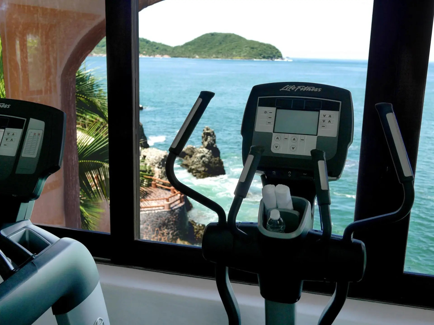 Photo - La Casa Que Canta