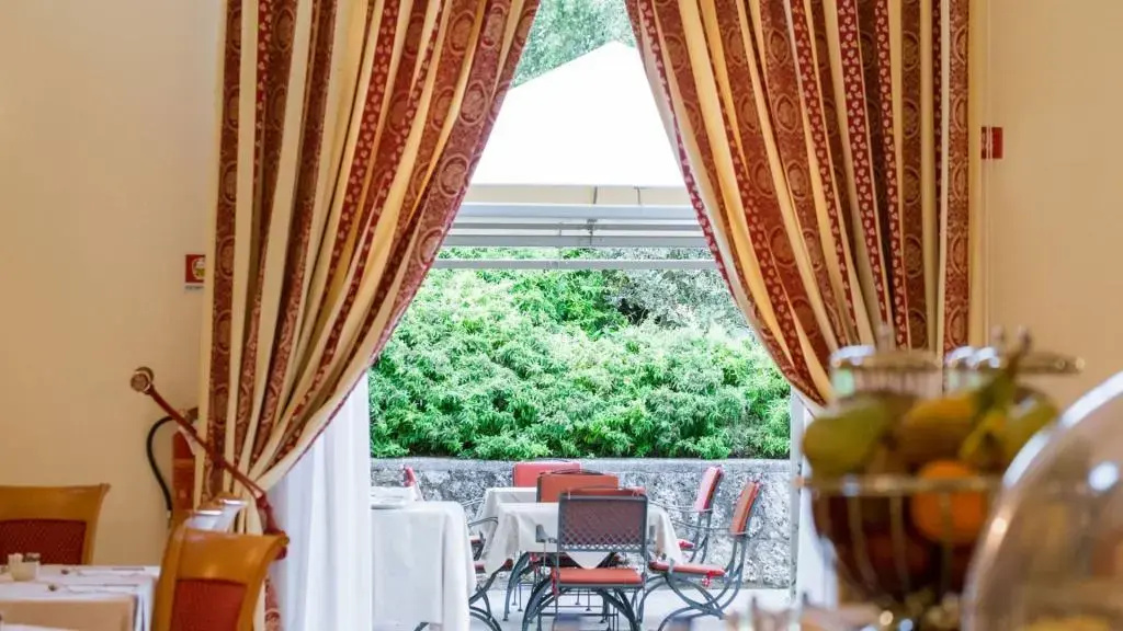 Photo - PHI Hotel Astoria