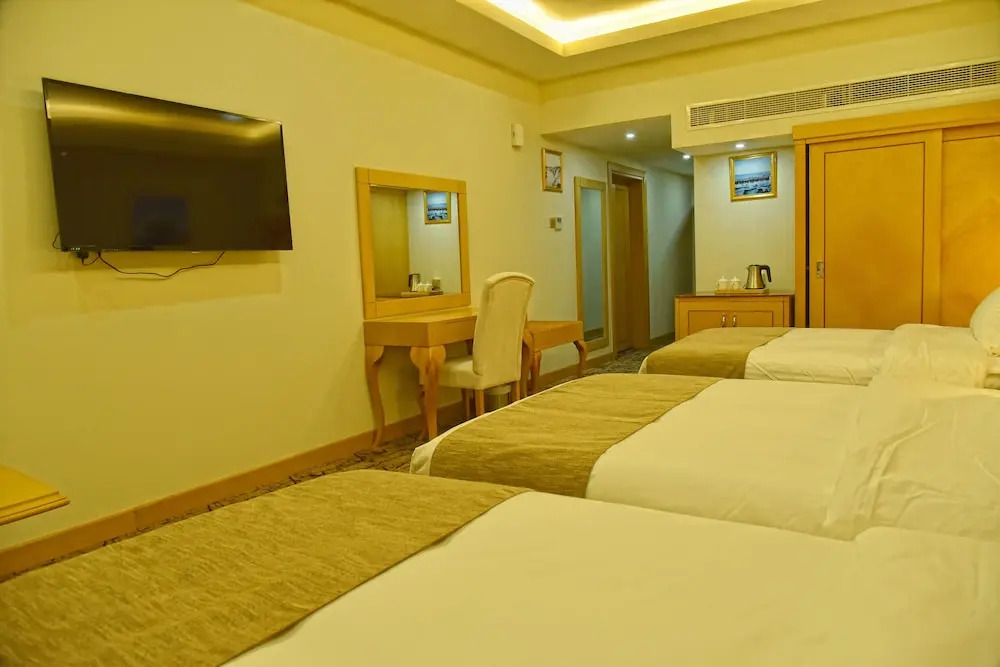 Photo - Muscat Plaza Hotel