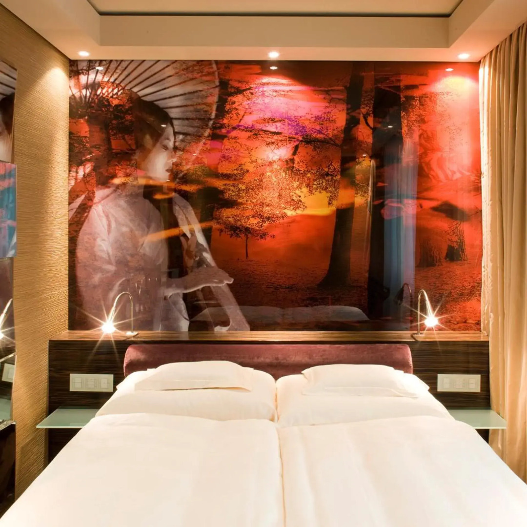 Photo - Savoy Hotel