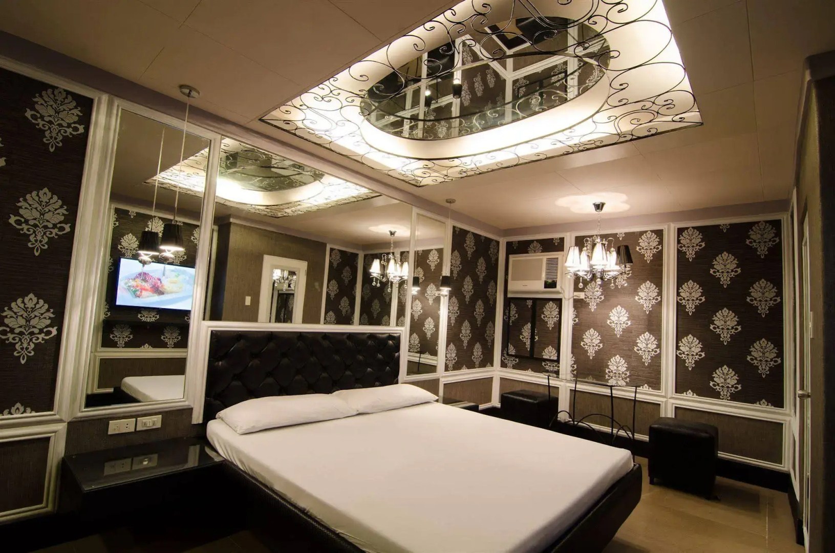 Photo - Victoria Court Hillcrest - Pasig