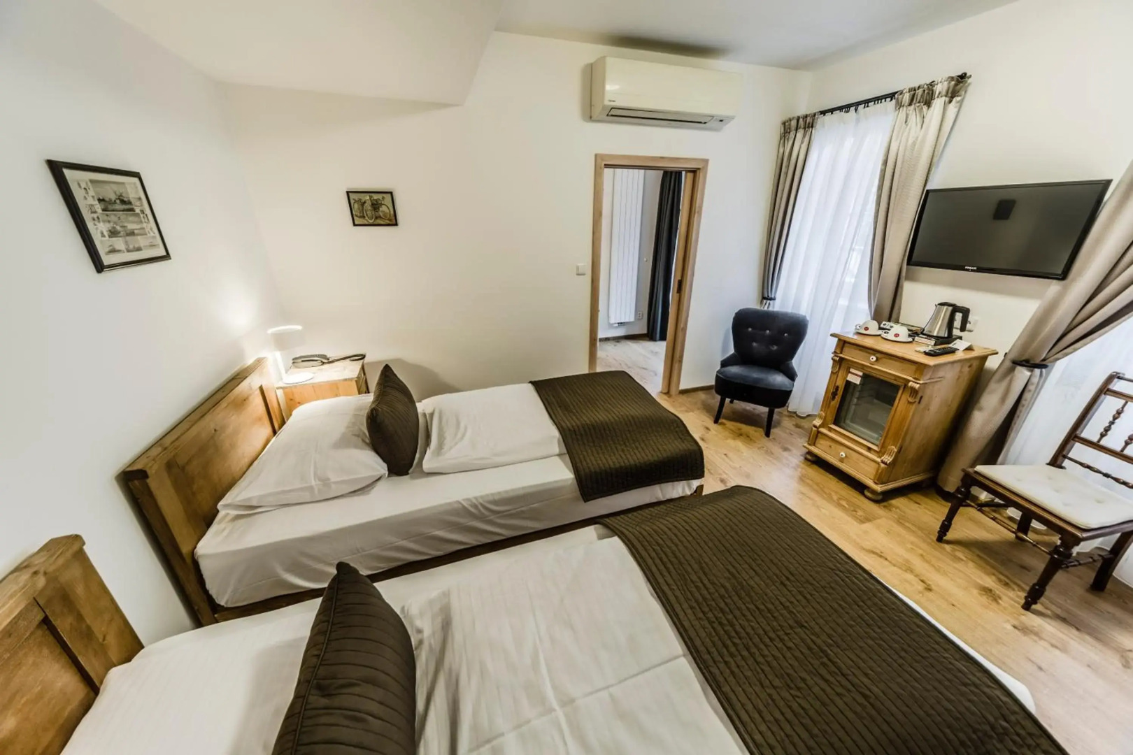 Foto - Batman's Hill on Collins