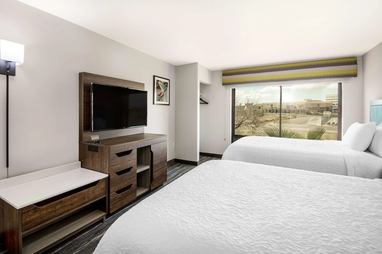 Photo - Hampton Inn & Suites Las Vegas-Henderson