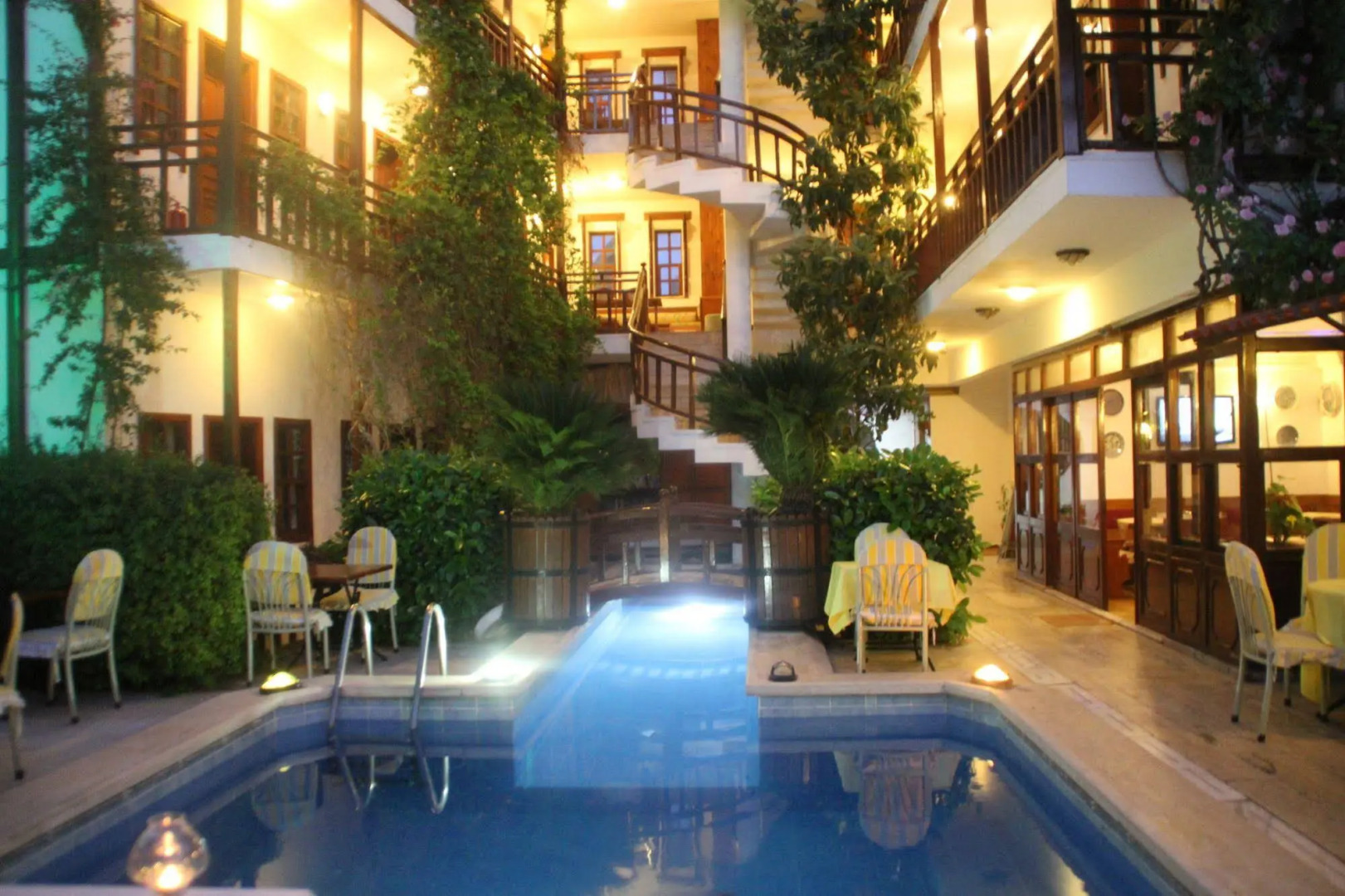 Photo - Hotel Karyatit Kaleici