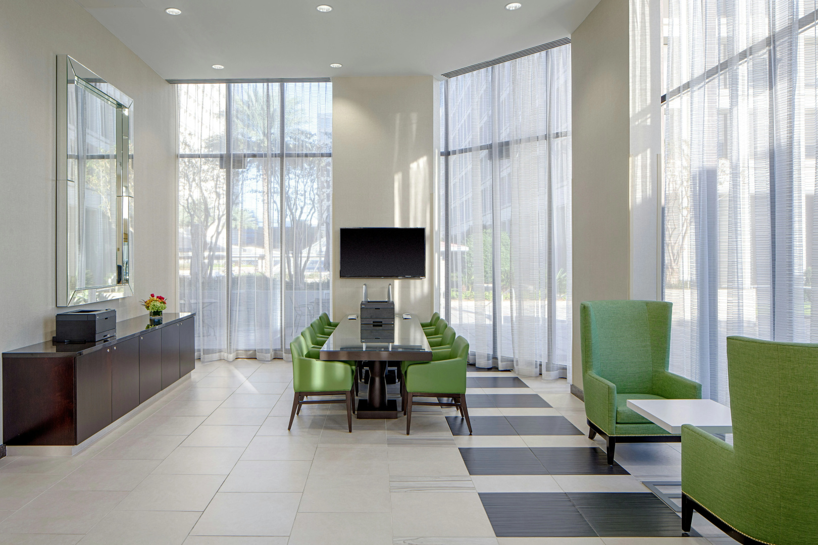 Foto - DoubleTree by Hilton Hotel Houston - Greenway Plaza