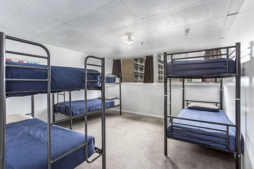 Foto - Attic Backpackers