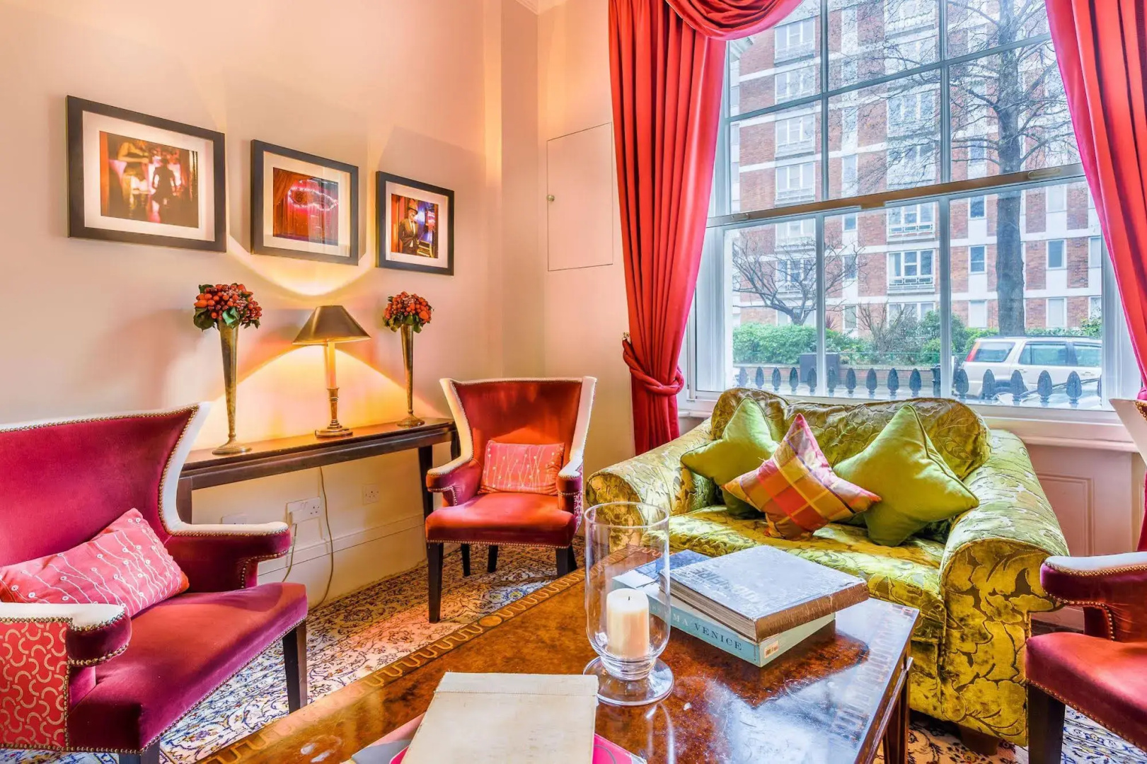 Photo - The Tophams Hotel