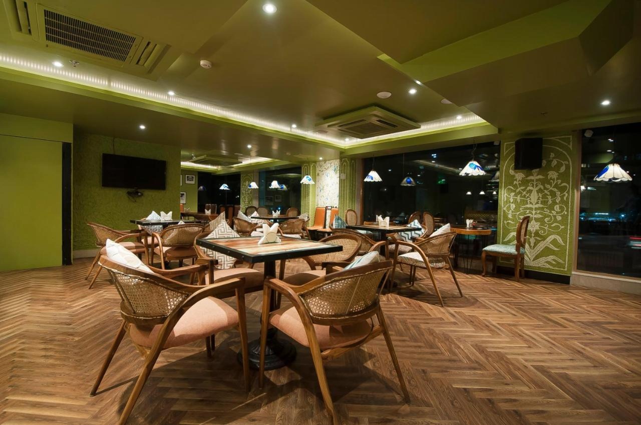 Foto - The Orion Plaza