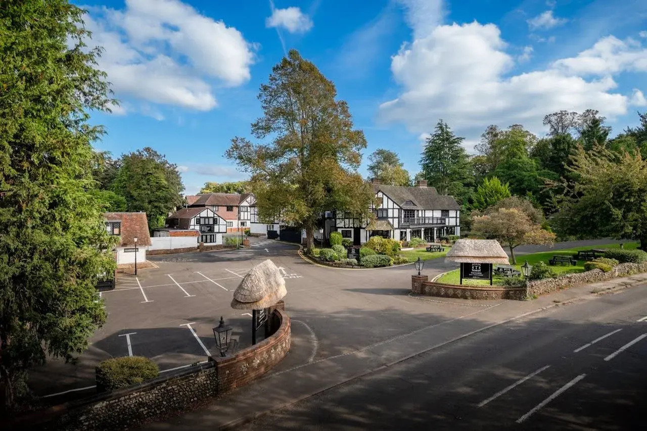 Foto - Thatchers, Leatherhead East Horsley