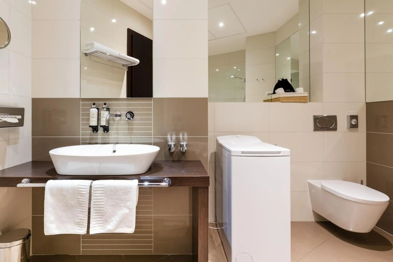 Foto - Roset Hotel & Residence