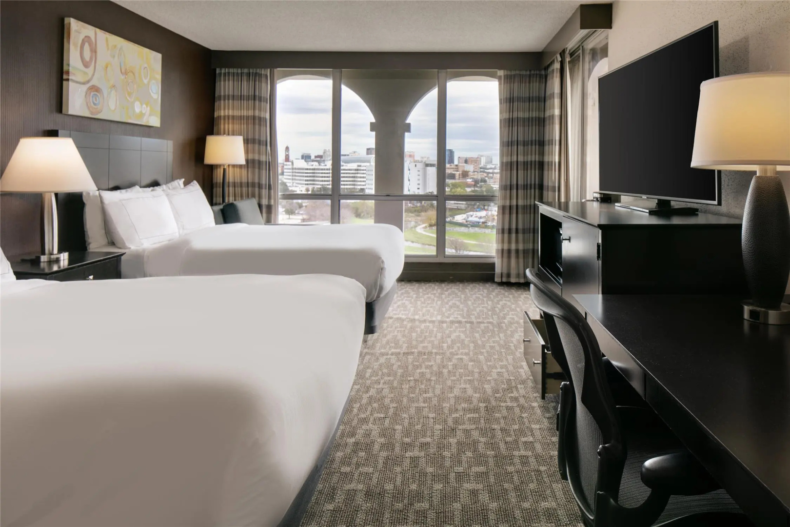 Photo - DoubleTree by Hilton Dallas - Market Center