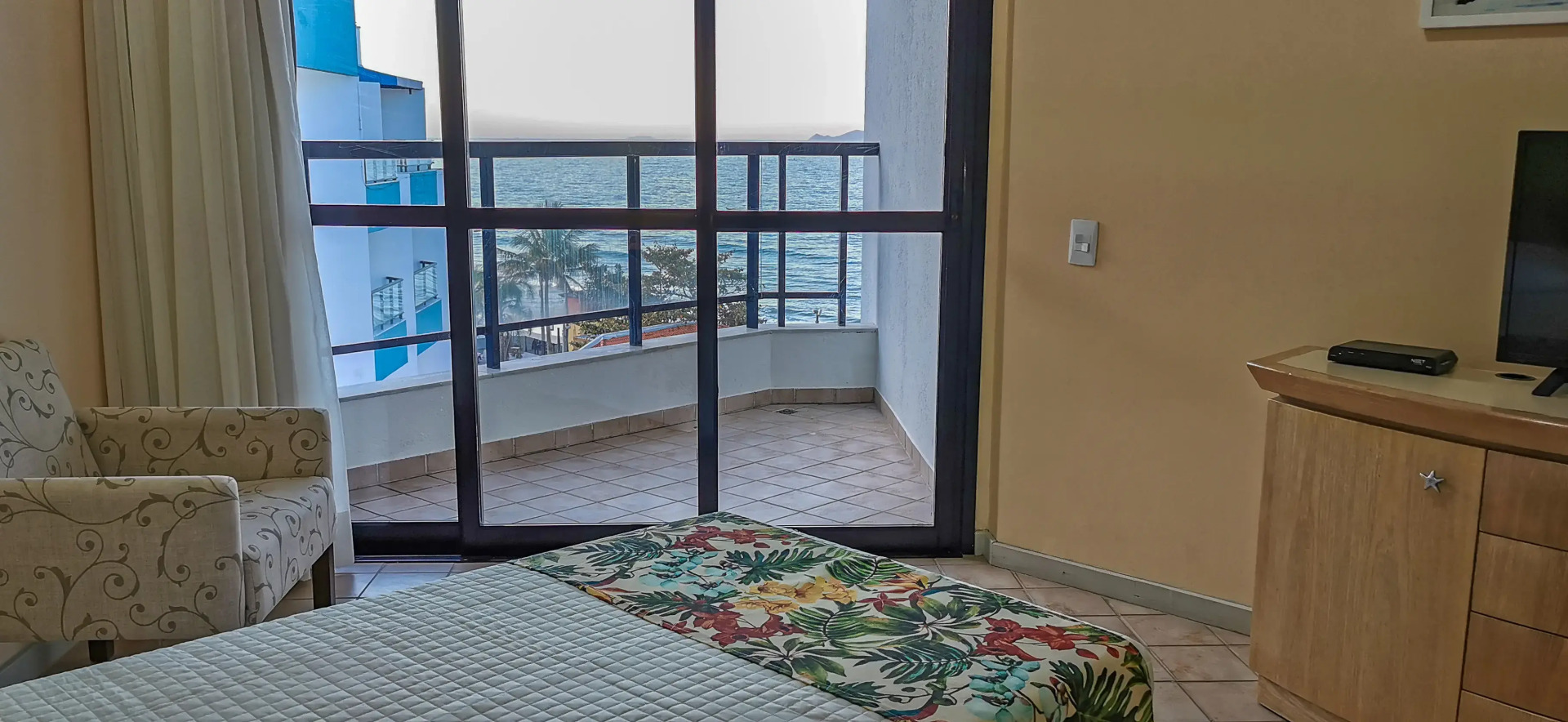 Photo - Ingleses Praia Hotel