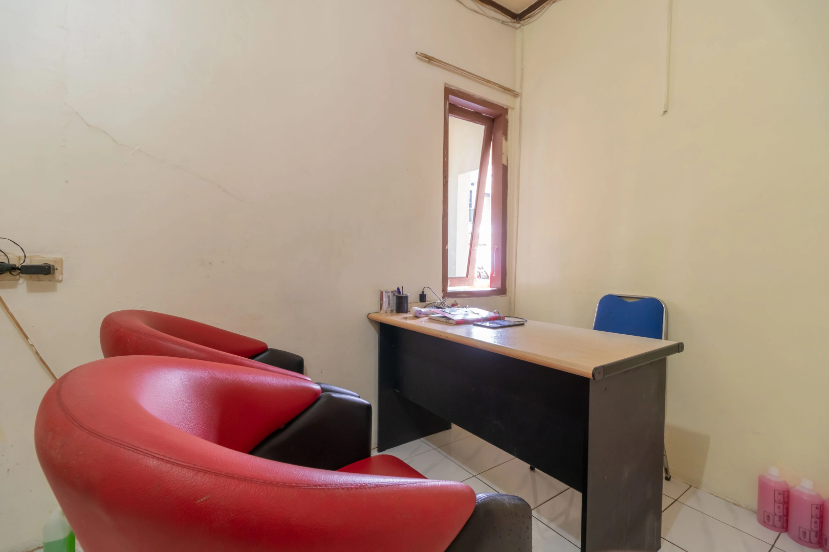 Foto - RedDoorz near Pondok Indah Water Park