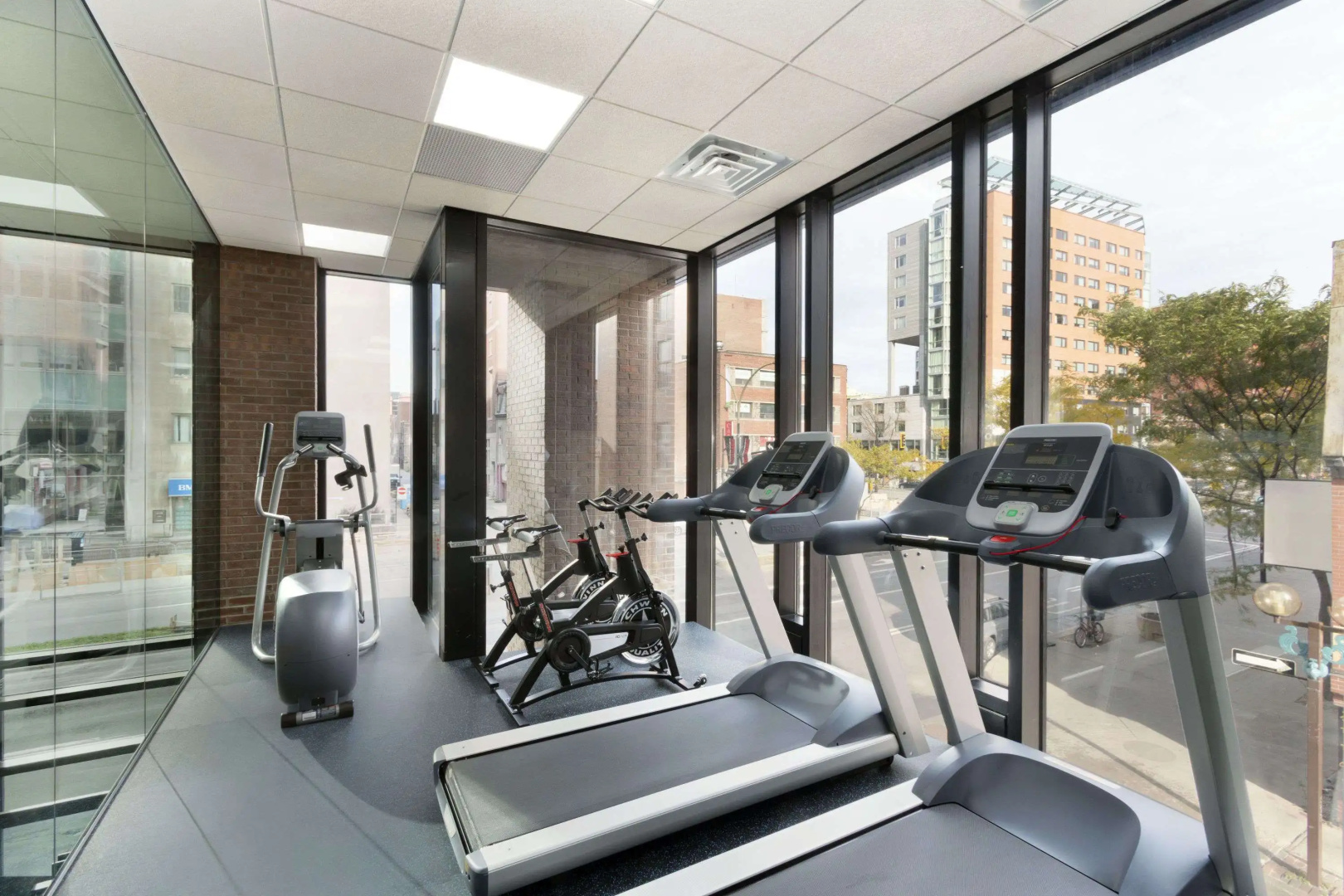 Photo - Travelodge by Wyndham Montreal Centre