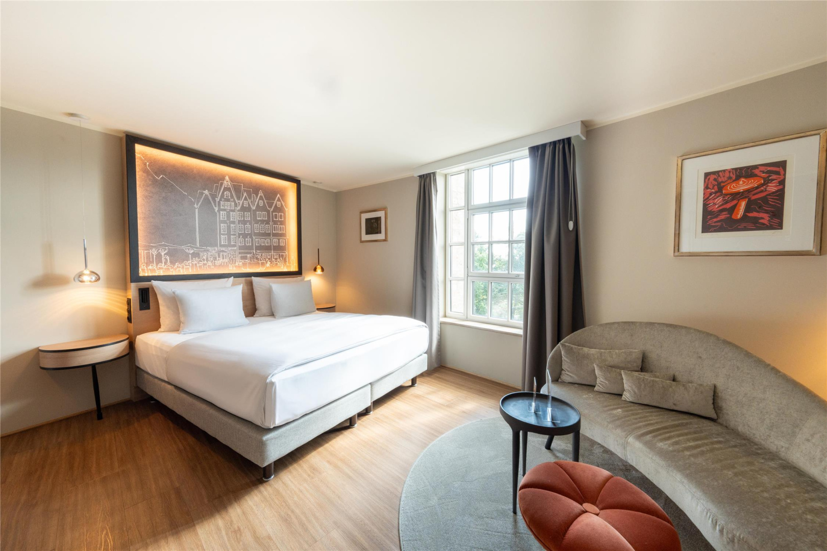 Photo - Wasserturm Hotel Cologne, Curio Collection by Hilton