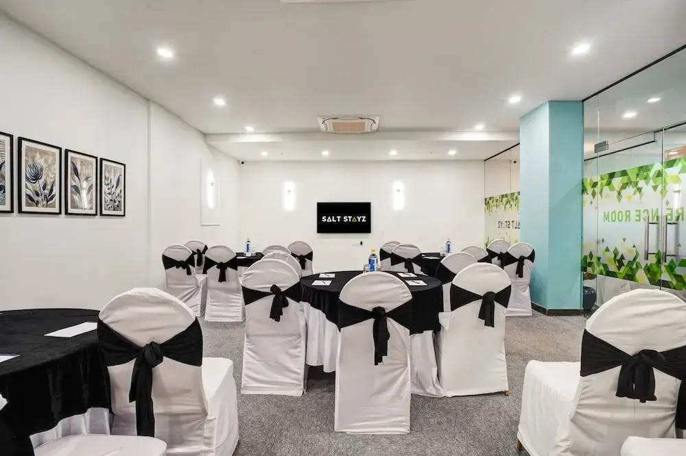 Photo - Saltstayz Premier - Arjun Marg