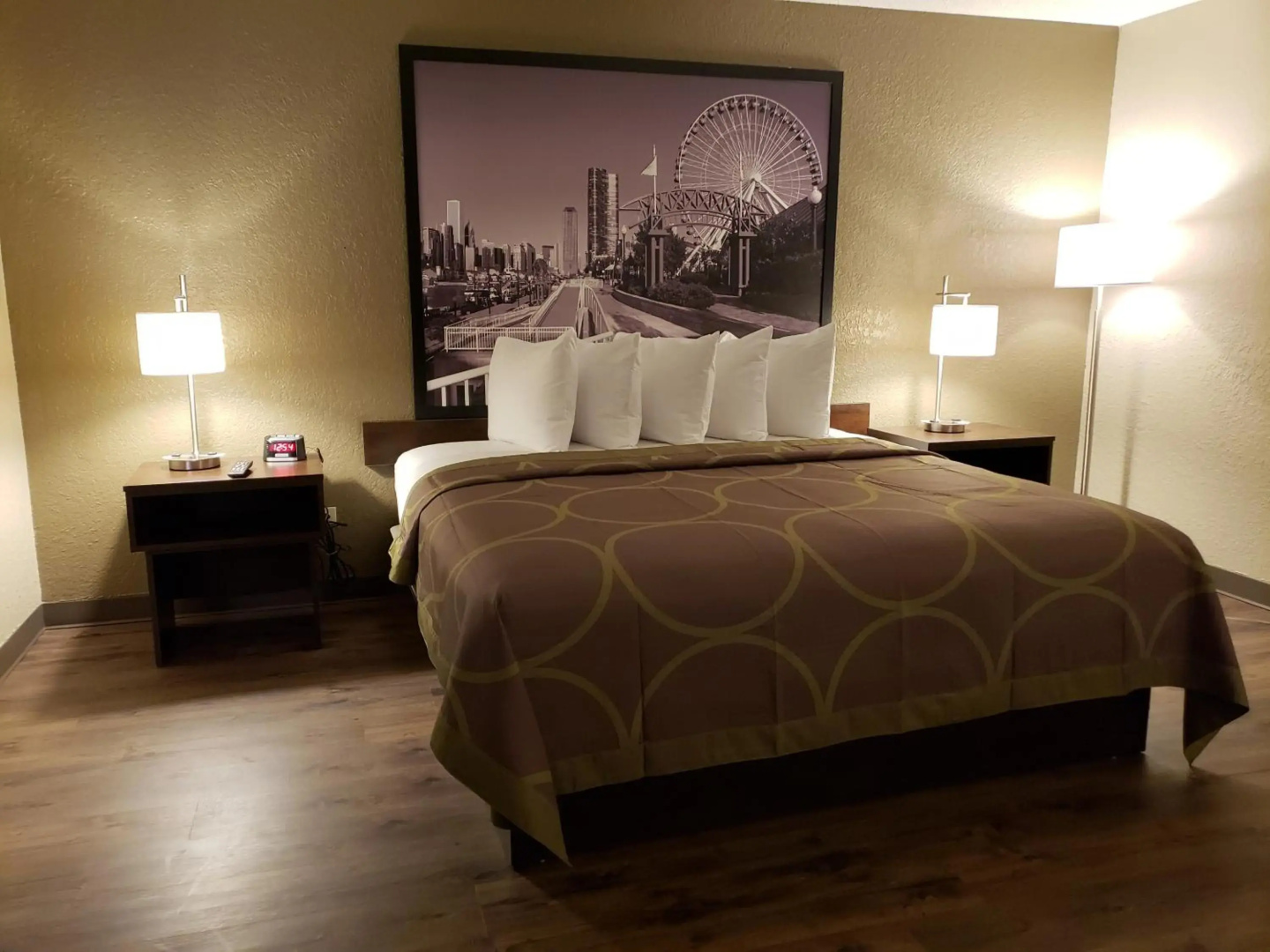 Foto - Super 8 by Wyndham South Holland