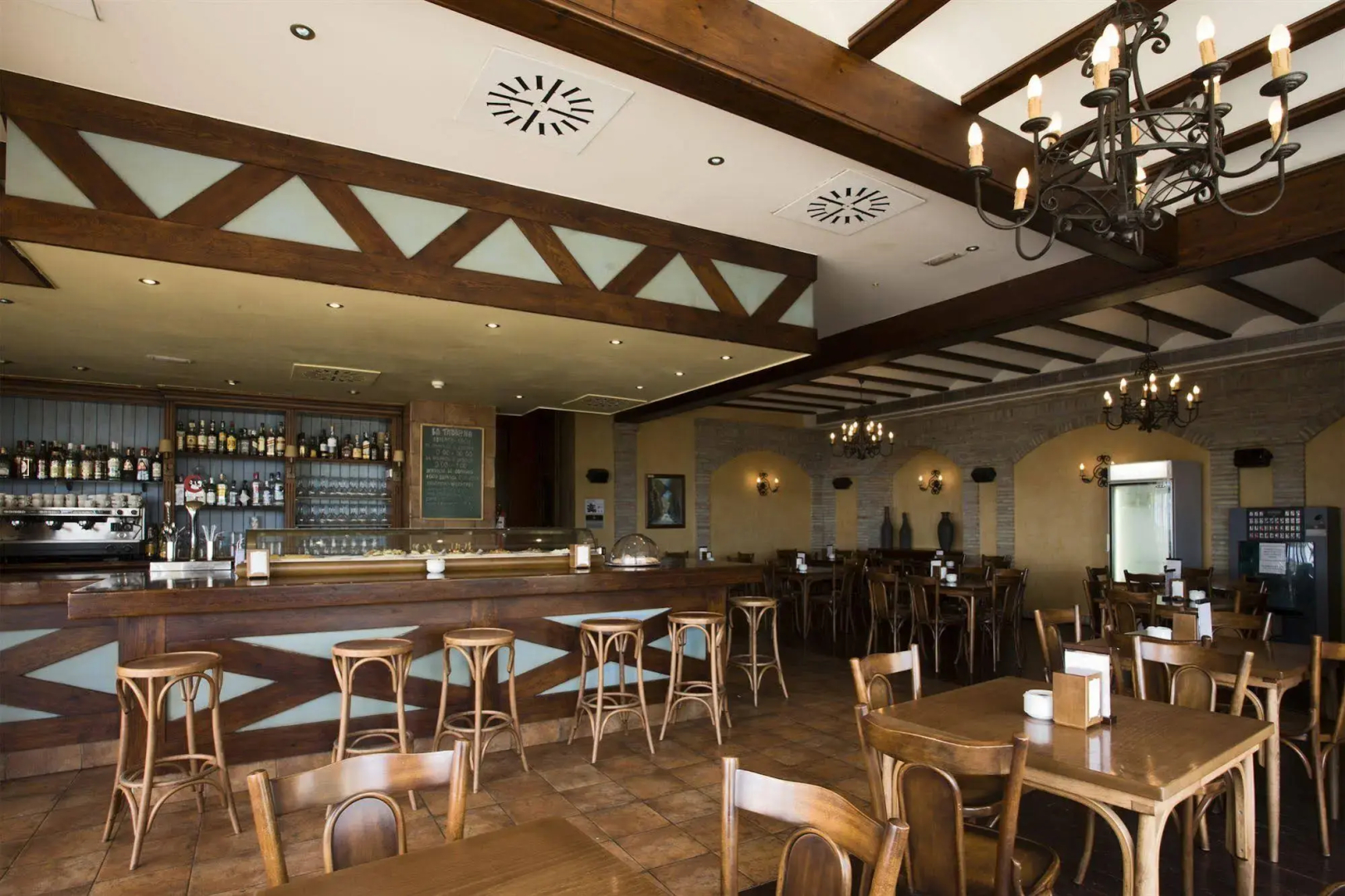 Photo - Senator Águilas