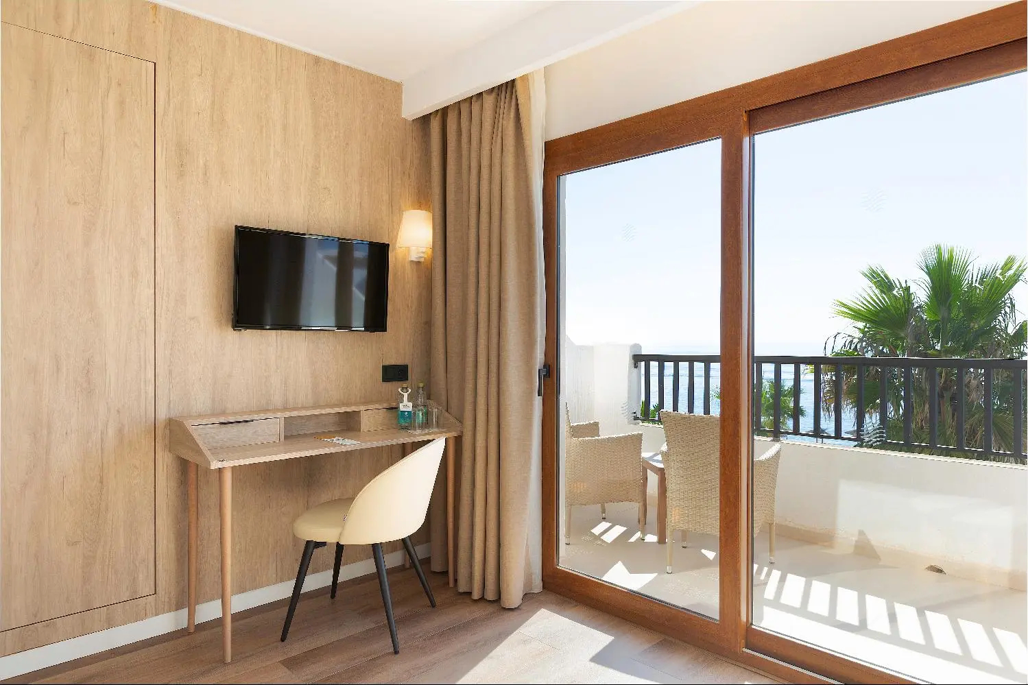 Photo - Alua Suites Las Rocas
